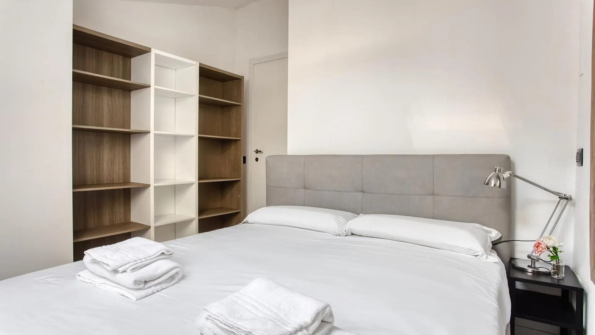 Cozy One Bedroom Apt Close 2 Public Transportation Milan 0*,
